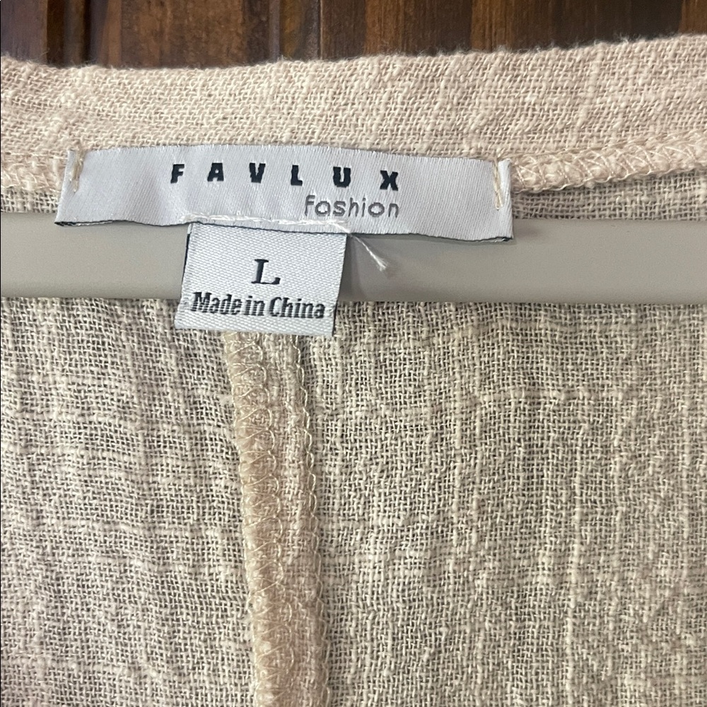 FAVLUX Lightweight V-Neck Tunic in Cream - Picture 3 of 4